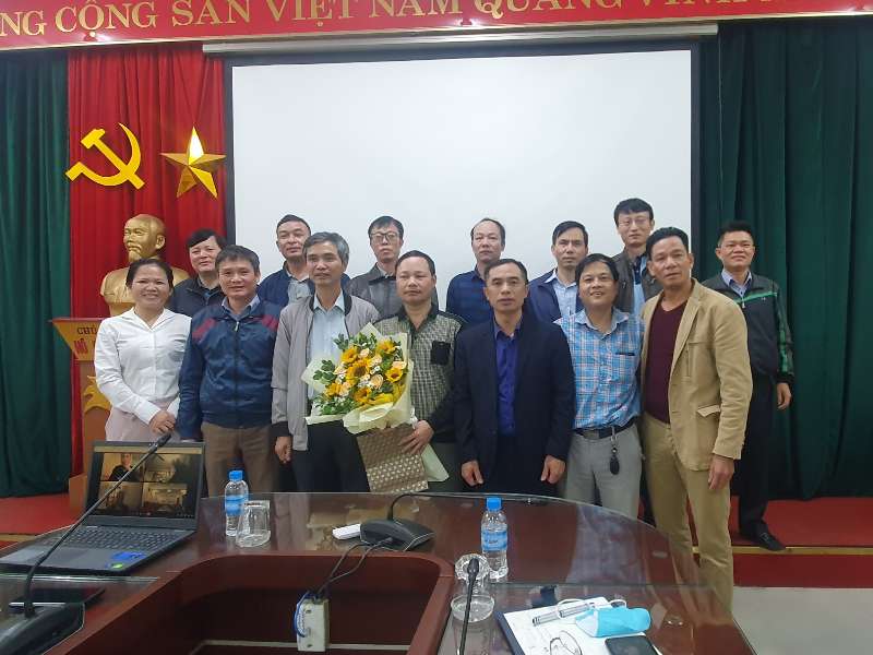Chi bộ Trung tâm Việt Nhật tổ chức hội nghị tổng kết năm 2021 và chia tay Đảng viên nghỉ hưu theo chế độ