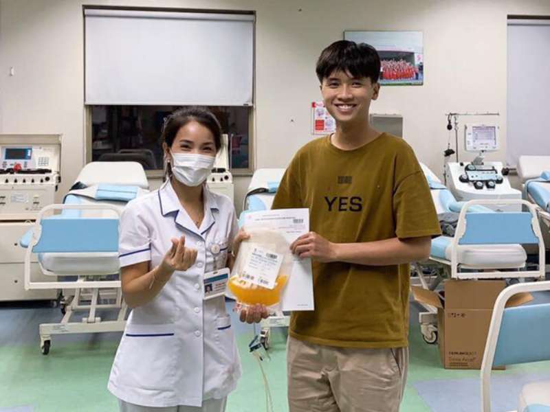 Chàng sinh viên năm 2 ngành Điện công nghiệp vượt 60km trong đêm hiến máu hiếm cứu em bé ung thư