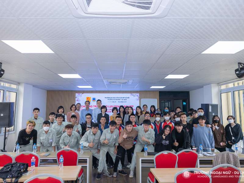 Giao lưu và định hướng nghề nghiệp cùng Công ty Mitsubishi Việt Nam